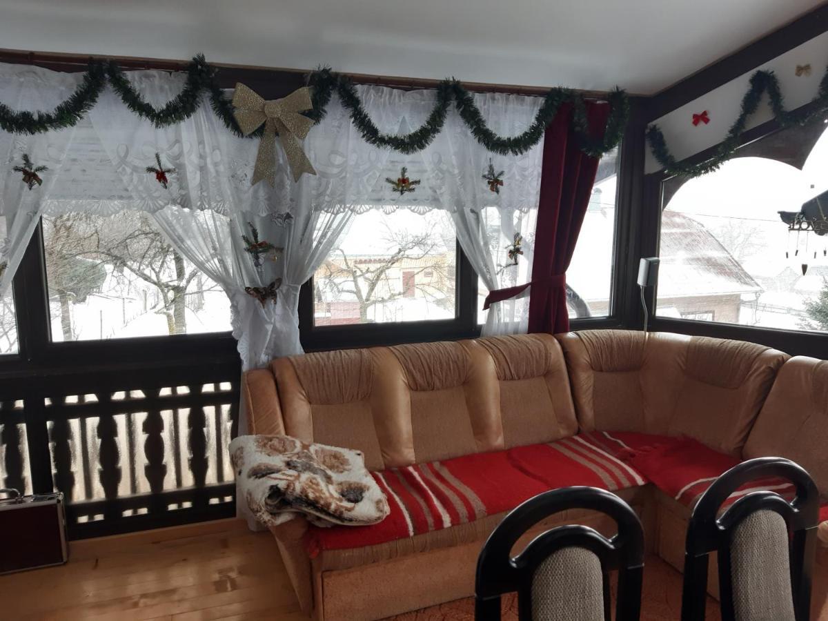 Casa Dintre Pini Villa Păltinoasa Exteriör bild