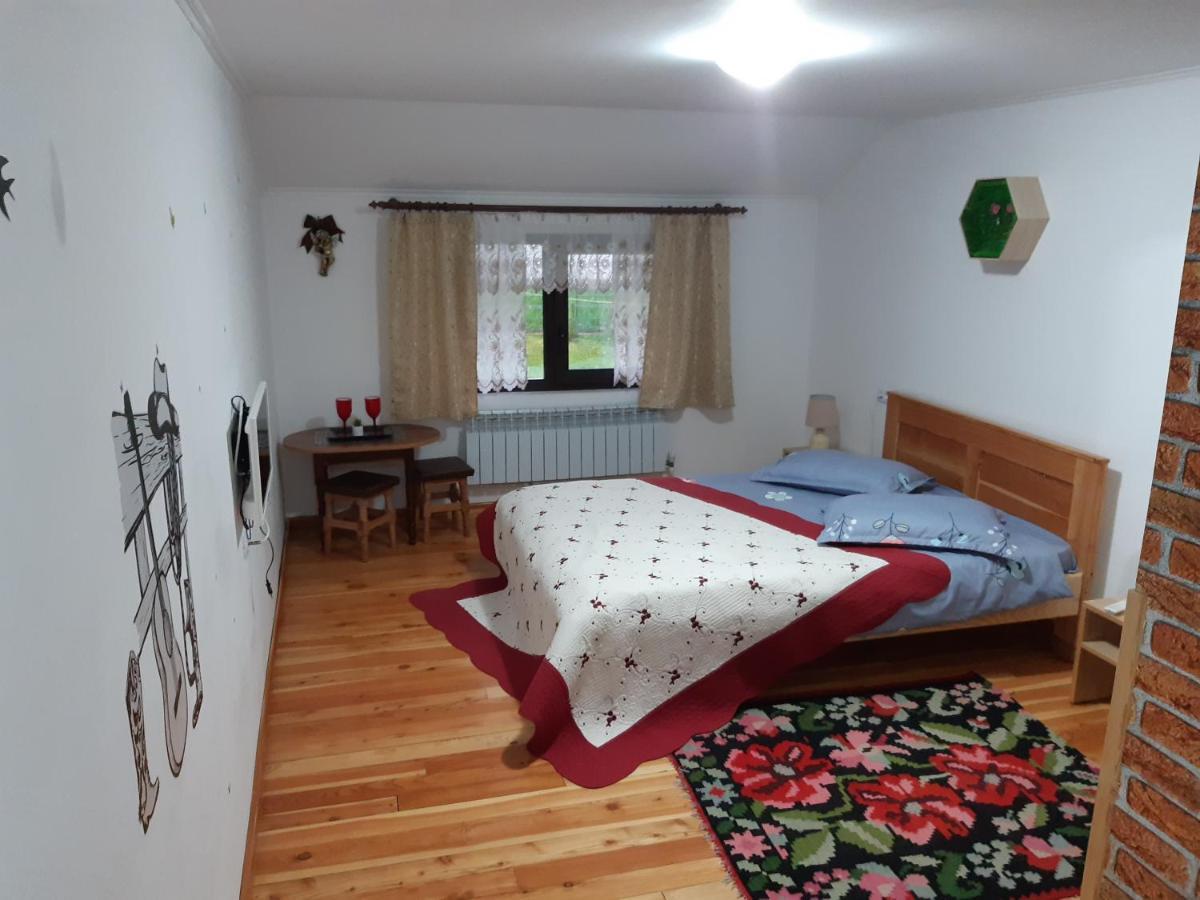Casa Dintre Pini Villa Păltinoasa Exteriör bild
